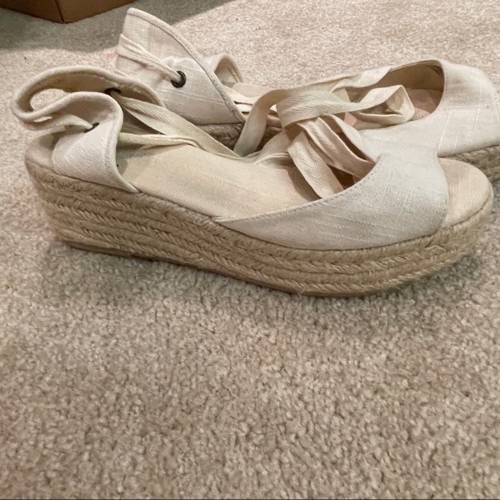 Soludo Open-Toe Platform - Picture 4 of 8